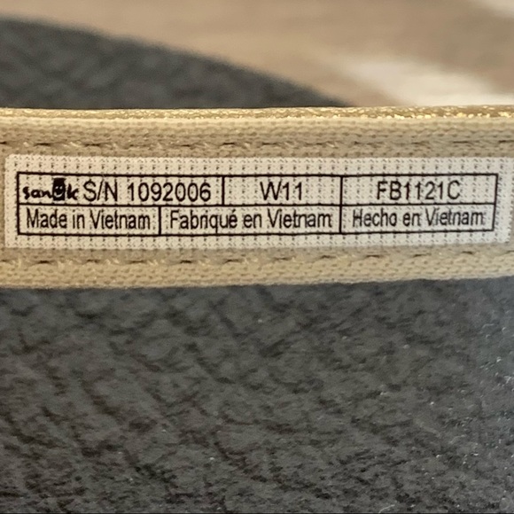 Sanuk Yoga Spree 4 Gold Metallic Flip Flop Sandal - Picture 8 of 9